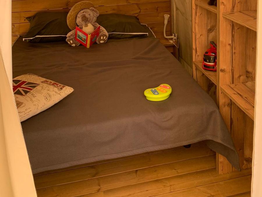 Tente 4 personnes - Tente Junior Standard 17m² (sans sanitaire) 2 chambres + terrasse 3