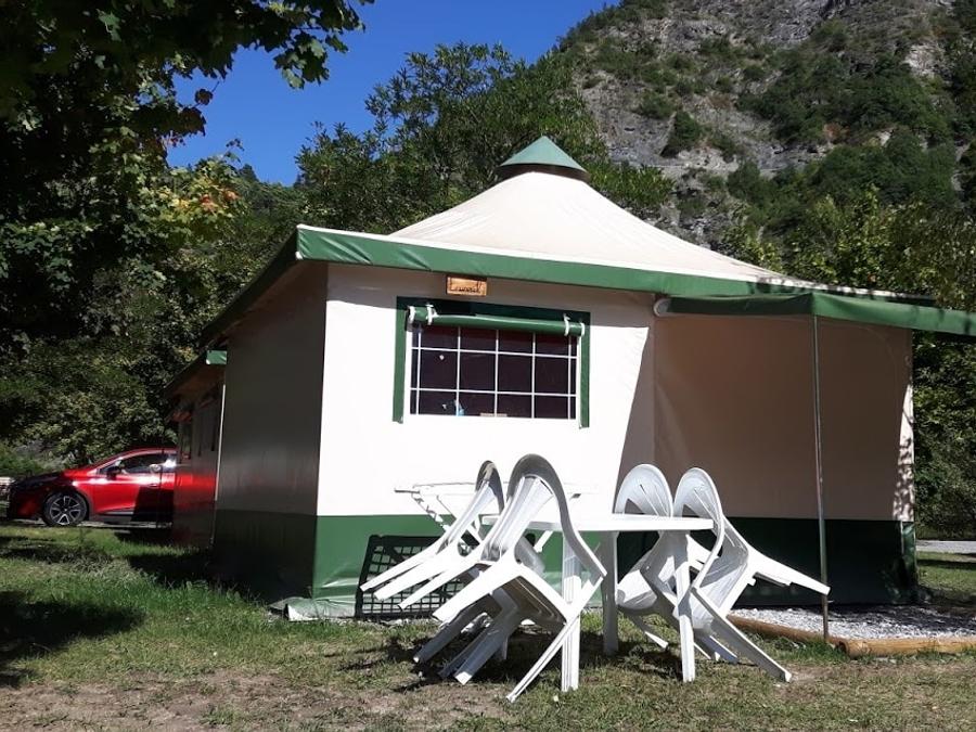 Bungalow toilé 4 personnes - (SANS SANITAIRES) 0