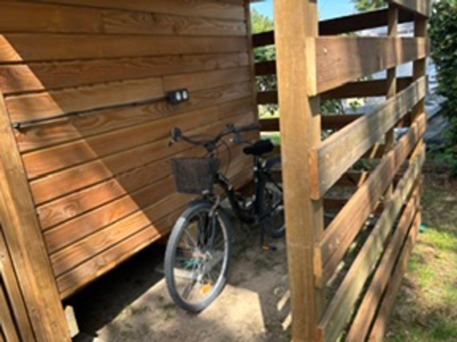 Tente en toile et en bois 2 personnes - Cabane vélo 2
