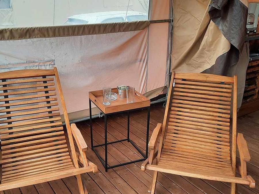 Tente en toile et en bois 4 personnes - LOUBRESSAC 1