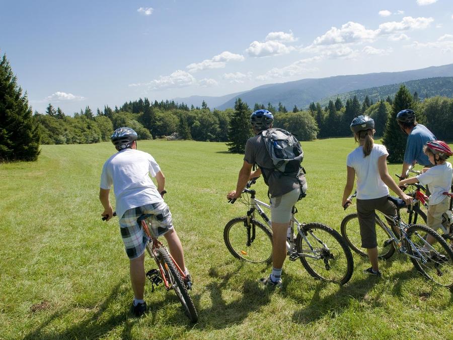 Insolite 6 personnes - Le Nid (sanitaires communs du camping) 6