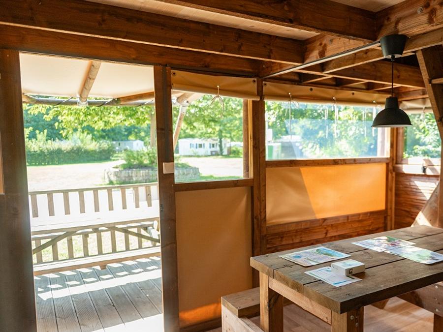 Tente 4 personnes - Lodge (sanitaires communs du camping) 9