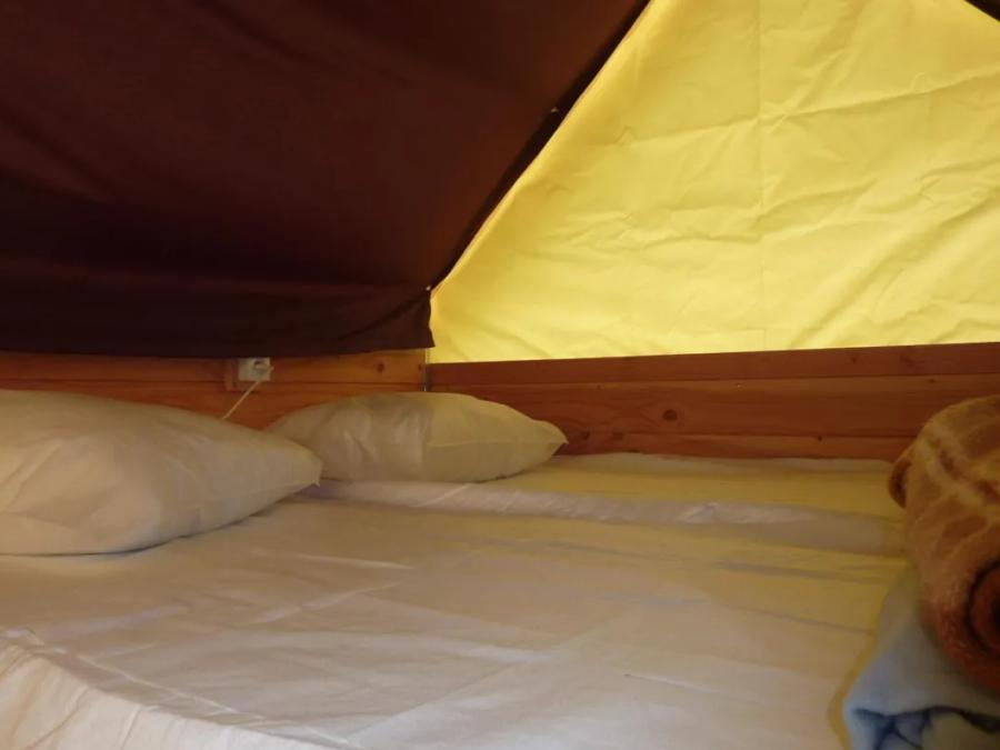 Tente 2 personnes - bivouac perché (sanitaires communs du camping) 1