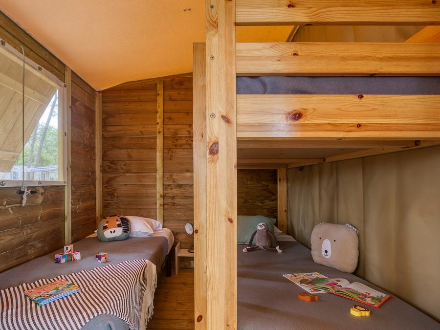 Tente en toile et en bois 4 personnes - INSOLITE CONFORT LODGE (sans sanitaires) 8