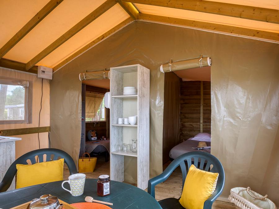 Tente en toile et en bois 4 personnes - INSOLITE CONFORT LODGE (sans sanitaires) 5