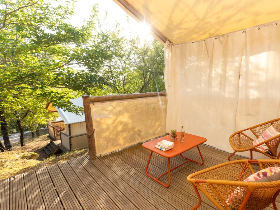 Tente en toile et en bois 4 personnes - Tente Nature Lodge - 2 chambres - Cuisine équipée - Salle de bain 8