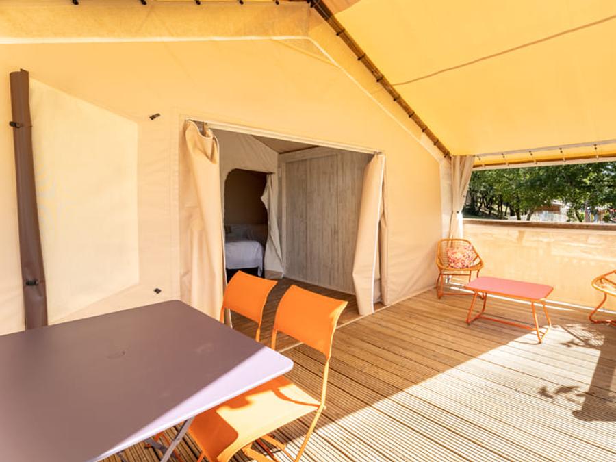 Tente en toile et en bois 4 personnes - Tente Nature Lodge - 2 chambres - Cuisine équipée - Salle de bain 2