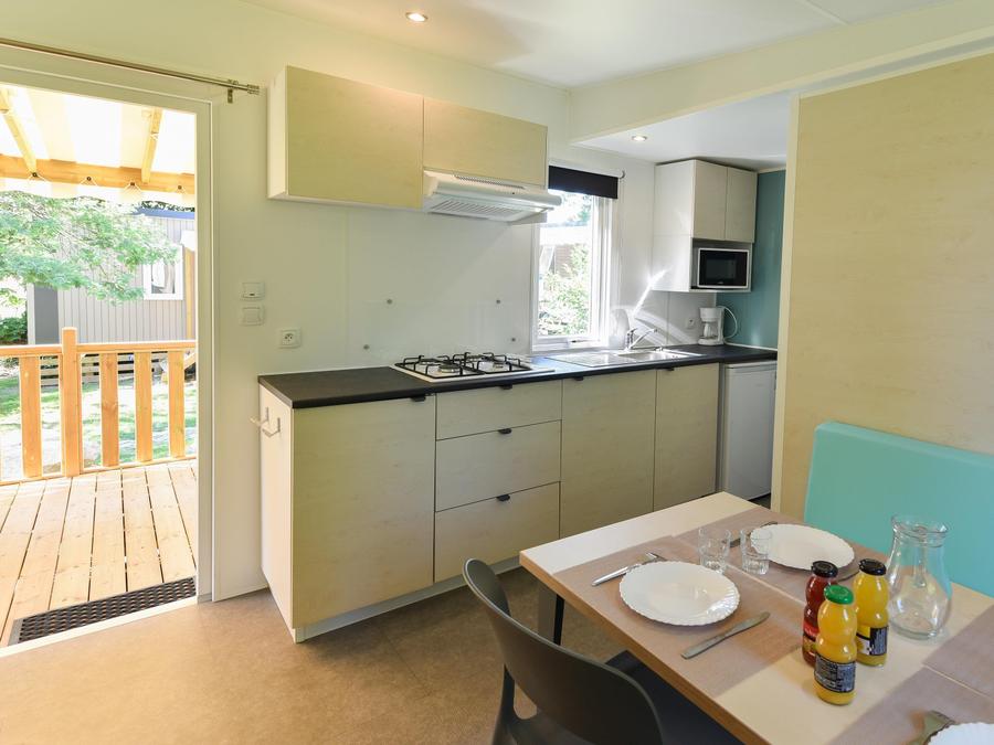 Mobilhome 4 personnes - Mobil-home Caélia Standard 27m² (2 chambres) + terrasse couverte / Zone piétonne 4 pers 1