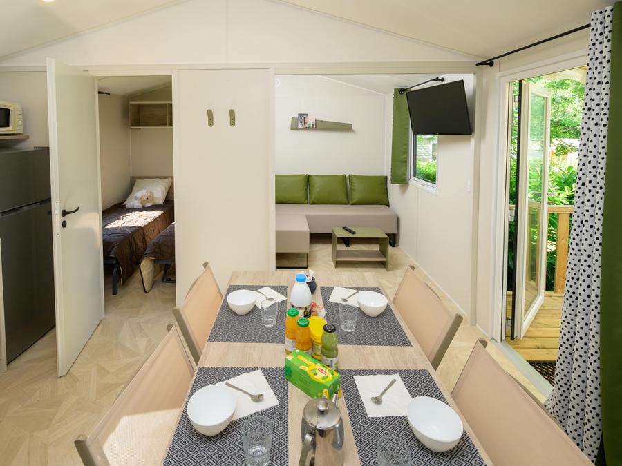 Mobilhome 4 personnes - Mobil-home Yvain Confort 27m² (2 chambres) + terrasse couverte + TV / Zone piétonne 4 pers 5