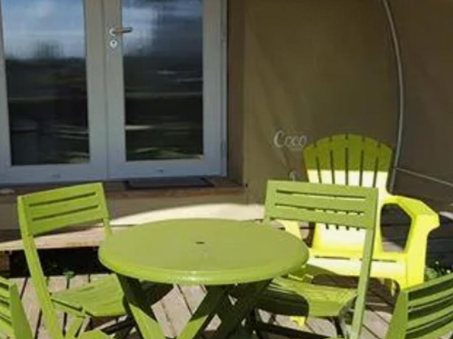 Bungalow toilé 4 personnes - COCO SWEET, sans sanitaires 1
