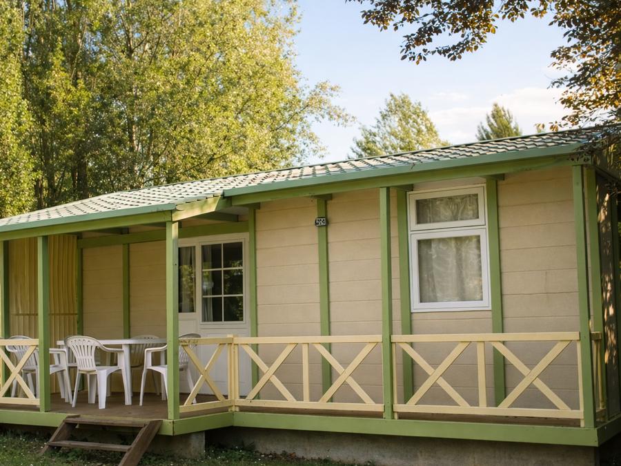 Chalet 6 personnes - BOIS avec terrasse 0