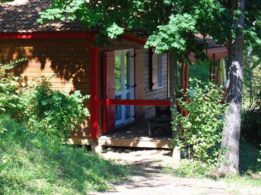 Chalet 5 personnes - Chalet Confort Authentik 34m² - 2 chambres + Terrasse couverte - 5/7 pers 0