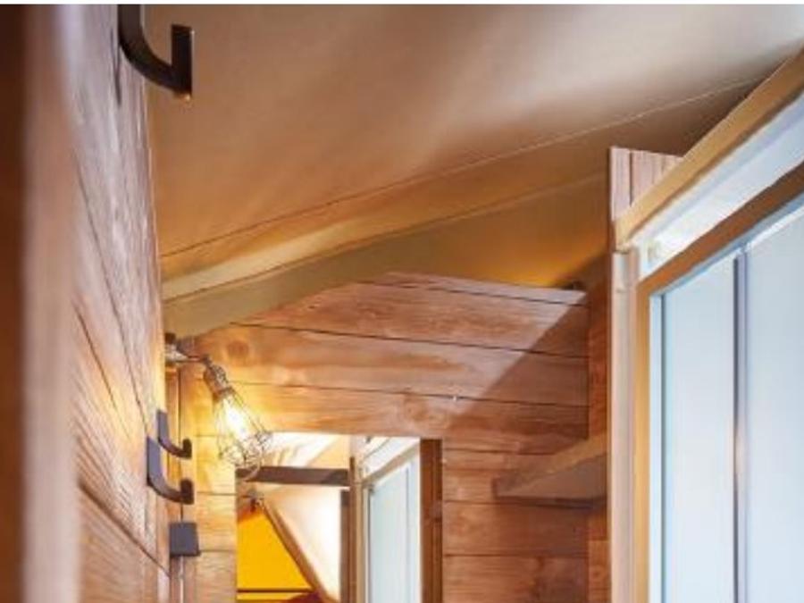 Tente en toile et en bois 4 personnes - Lodge Insolite Pinède 34 m² - 2 chambres + Terrasse couverte + Plancha - 4/5 pers 6