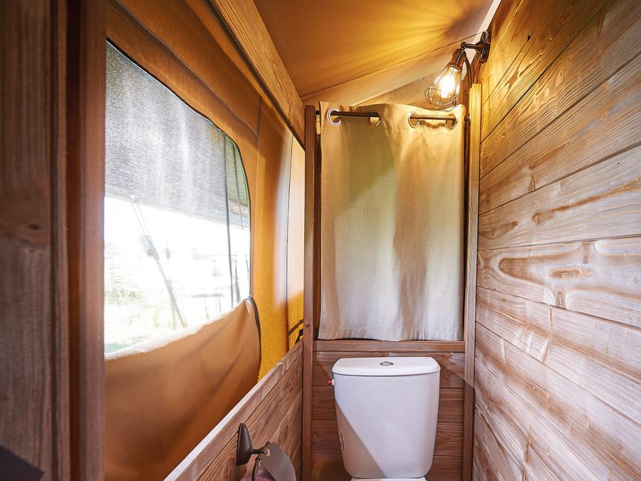 Tente en toile et en bois 4 personnes - Lodge Insolite Pinède 34 m² - 2 chambres + Terrasse couverte + Plancha - 4/5 pers 8