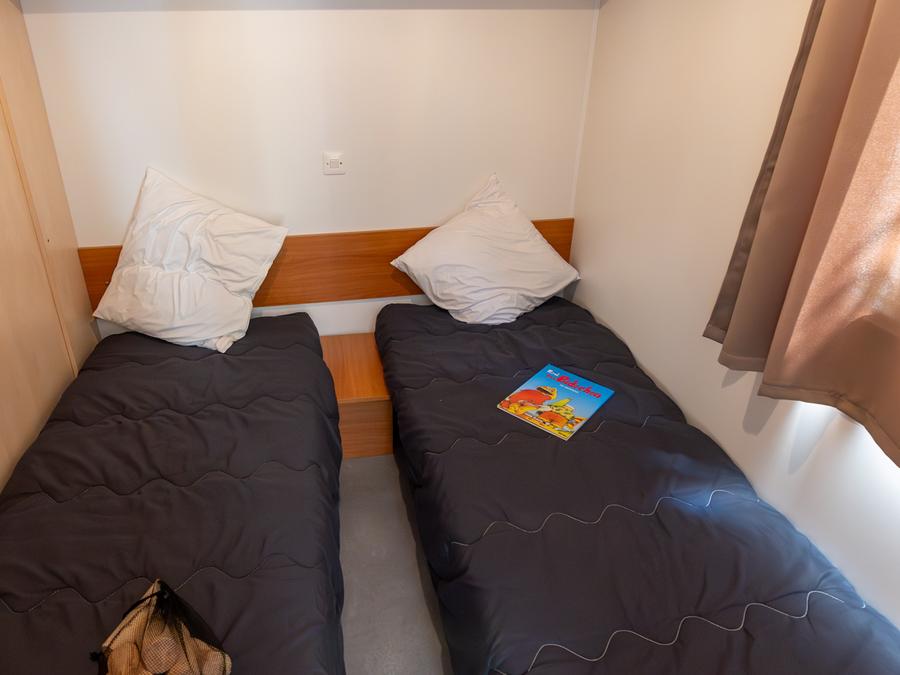 Mobilhome 4 personnes - Mobil-home Standard Escapade 23m² - 2 chambres + Terrasse avec parasol - 4 pers 12