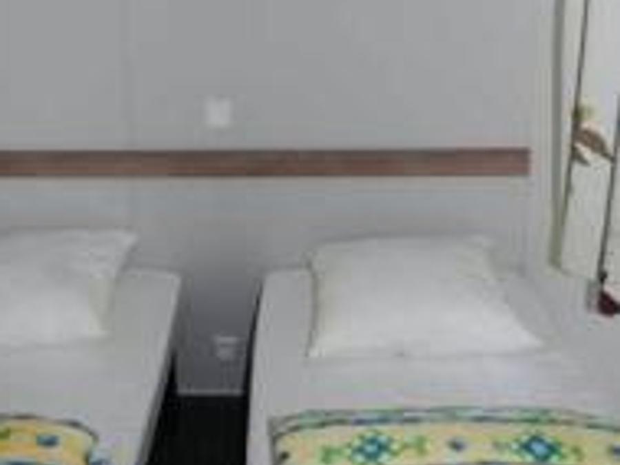 Mobilhome 4 personnes - Mobil-home Standard Escapade 23m² - 2 chambres + Terrasse avec parasol - 4 pers 3
