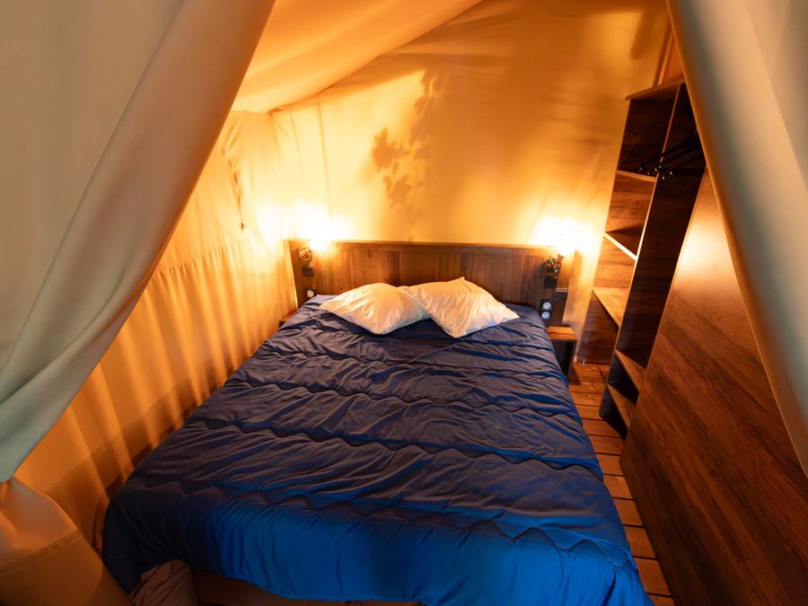 Tente en toile et en bois 5 personnes - Lodge Insolite Pinède 46m² - 2 chambres + Terrasse couverte + Plancha - 5/7 pers 12