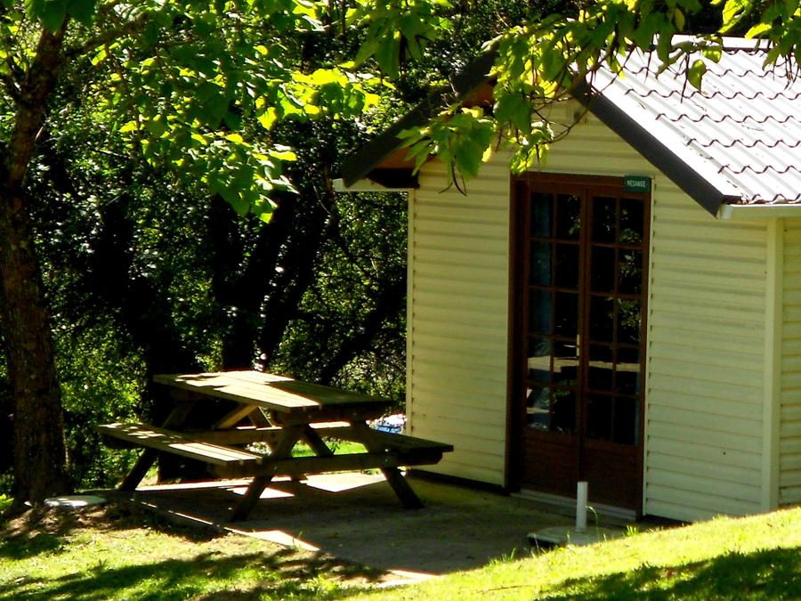 Chalet 4 personnes - Chalet Oiseau : 2 chambres, 4 pers 0