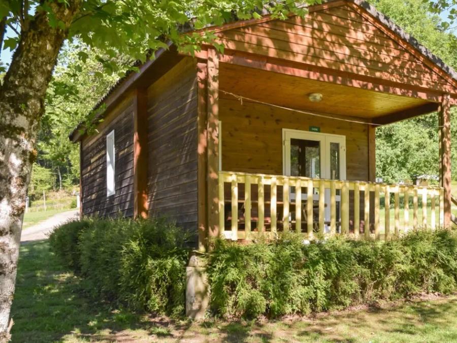 Chalet 4 personnes - Chalet Arbre : 2 chambres / dimanche-dimanche / 4 pers 0