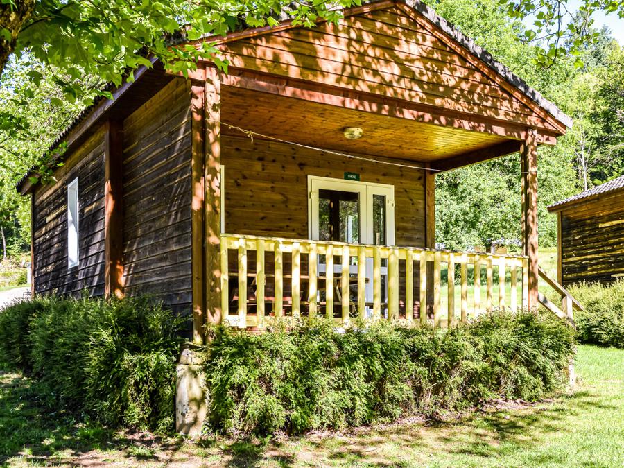 Chalet 4 personnes - Chalet Arbre : 2 chambres + TV, 4 pers 0