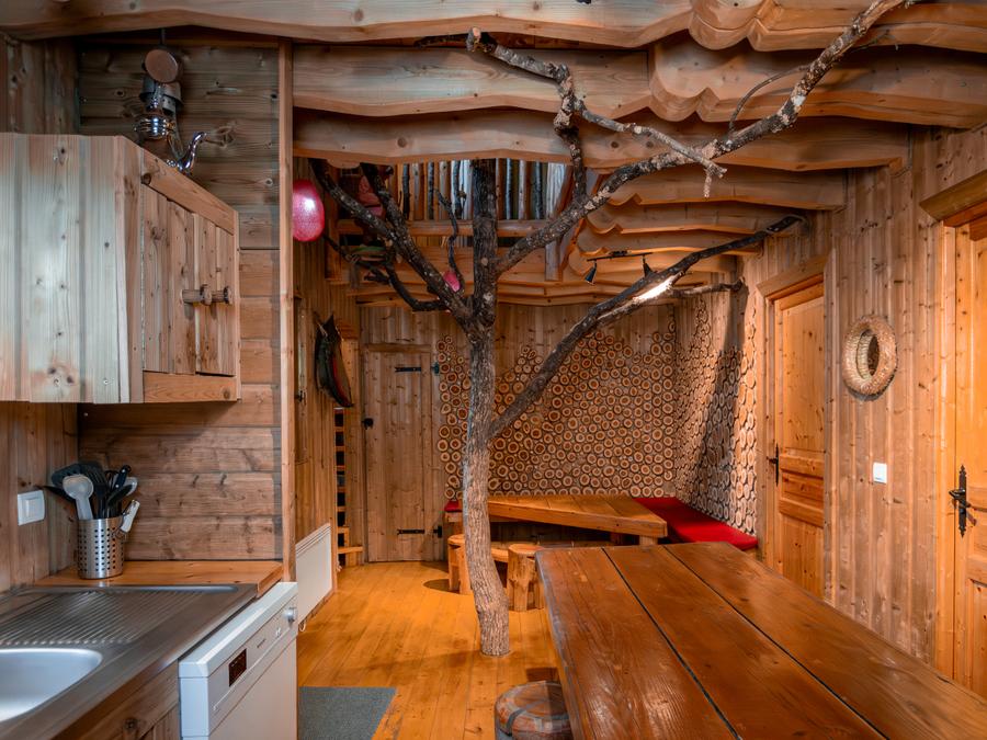 Hébergement 10 personnes - Château dans les branches 6