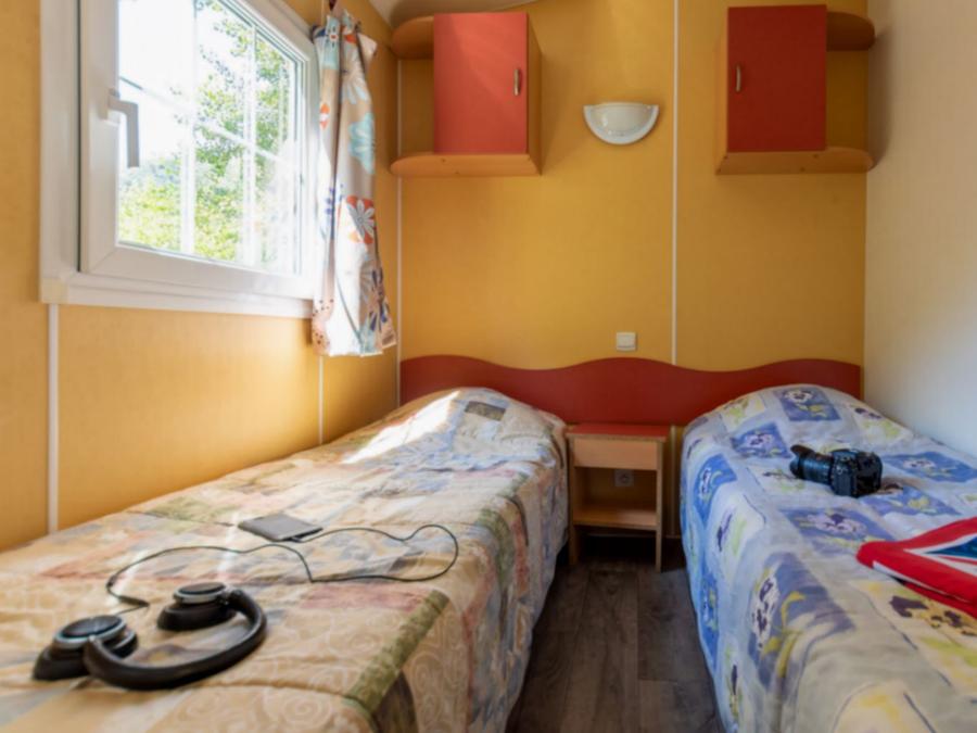 Mobilhome 4 personnes - Cabanon Classic 2 chambres 4