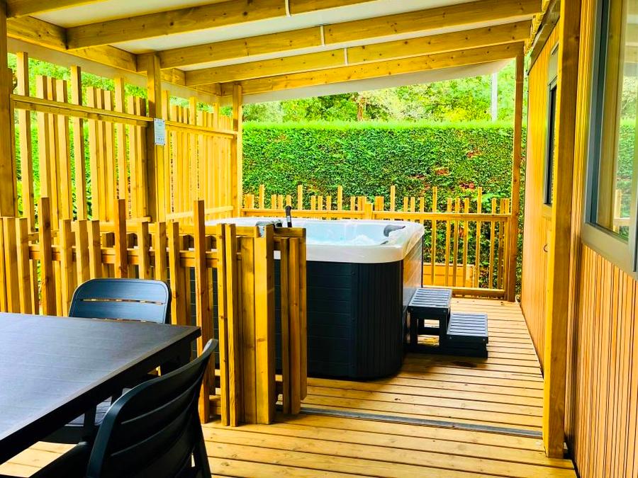 Mobilhome 6 personnes - Prestige climatisé avec SPA, 3 Ch, 2 Salles d'eau, 2 WC (année 2025) 5