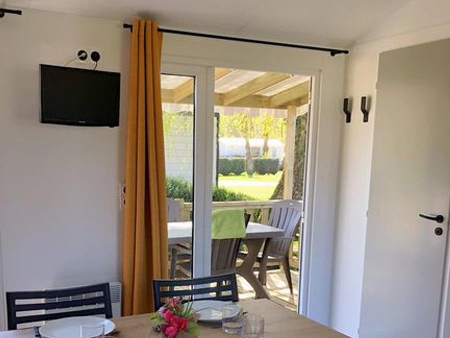 Mobilhome 6 personnes - PREMIUM - 3 chambres - TV - avec terrasse couverte - lave vaisselle 3