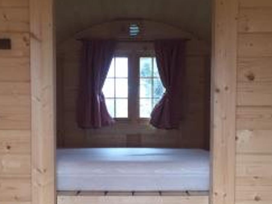 Tiny house 2 personnes - Tonneau ou Roulotte - INSOLITE NATURE - 1 Chambre - sans sanitaires, sans TV 6