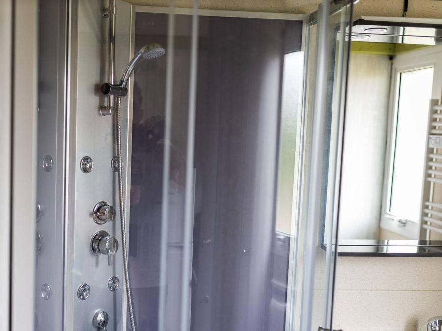 Chalet 4 personnes - 25m² / 2 chambres - Terrasse couverte 4