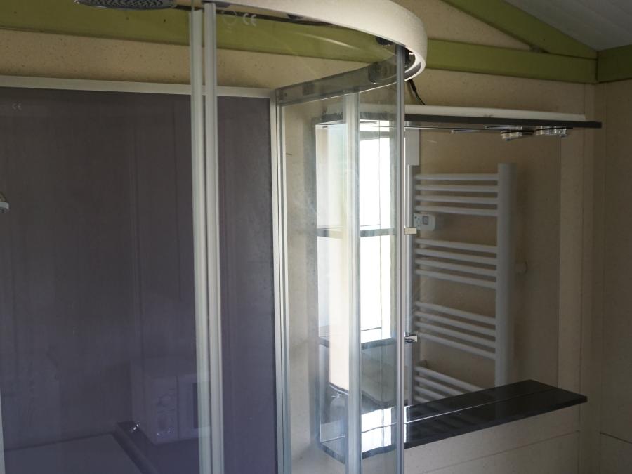 Chalet 4 personnes - 25m² / 2 chambres - Terrasse couverte 11