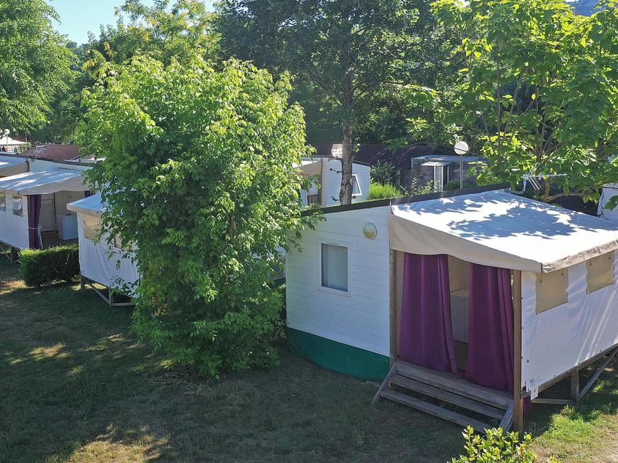 Mobilhome 2 personnes - Valentin - cuisine sur terrasse 0