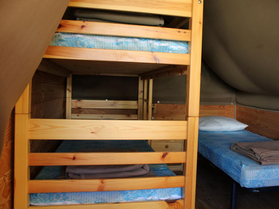 Tente en toile et en bois 5 personnes - ECOLODGE STANDARD sans sanitaires 20 m² 9