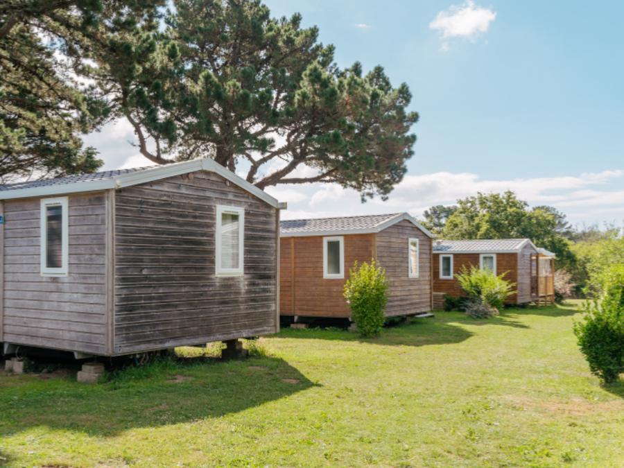 Mobilhome 4 personnes - Standard Bois 24m² - 2 chambres + TV + Terrasse intégrée 7m² 0