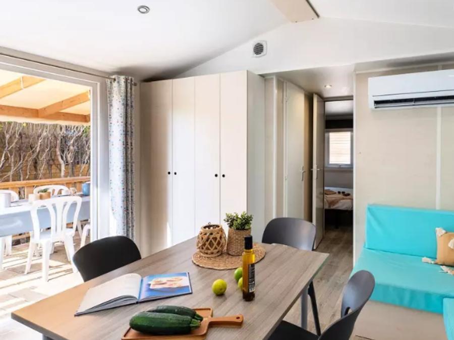 Mobilhome 8 personnes - Cottage 5 Pièces 8 Personnes Climatisé + TV *** 3