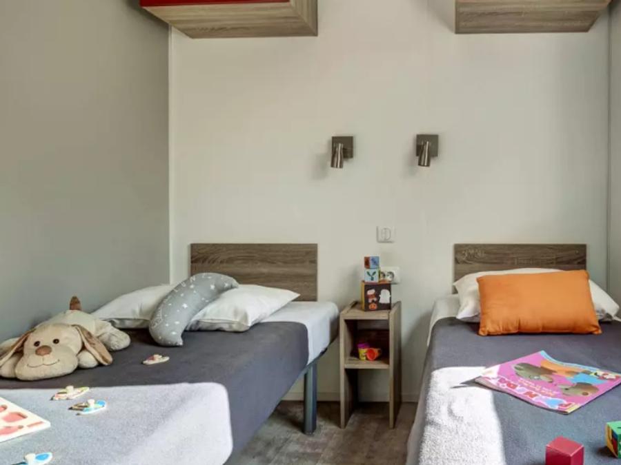 Mobilhome 6 personnes - Cottage 4 Pièces 6 Personnes Climatisé + TV **** 5