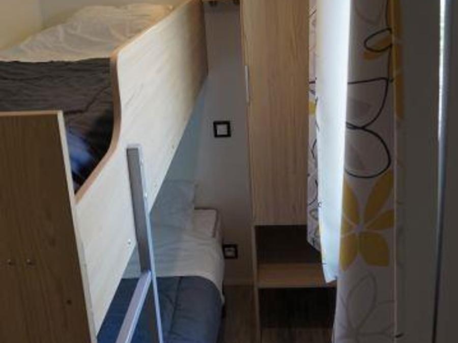 Mobilhome 8 personnes - C- Mobil-home Quatro - 4 chambres 2 salles de douche 6