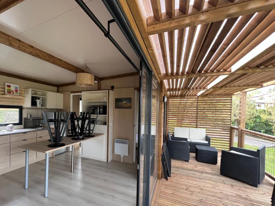 Chalet 6 personnes - ENBATA 4/6 personnes - séjour et terrasse XL 4