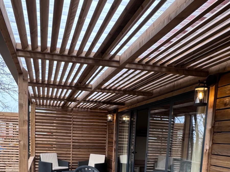 Chalet 6 personnes - ENBATA 4/6 personnes - séjour et terrasse XL 1