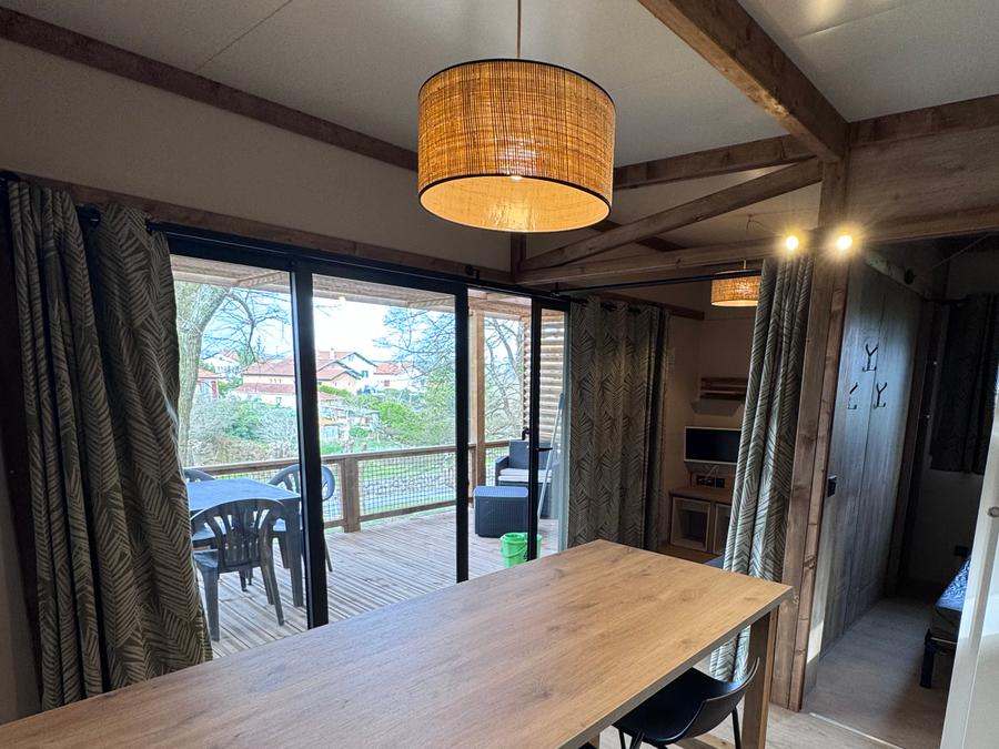 Chalet 6 personnes - ENBATA 4/6 personnes - séjour et terrasse XL 9