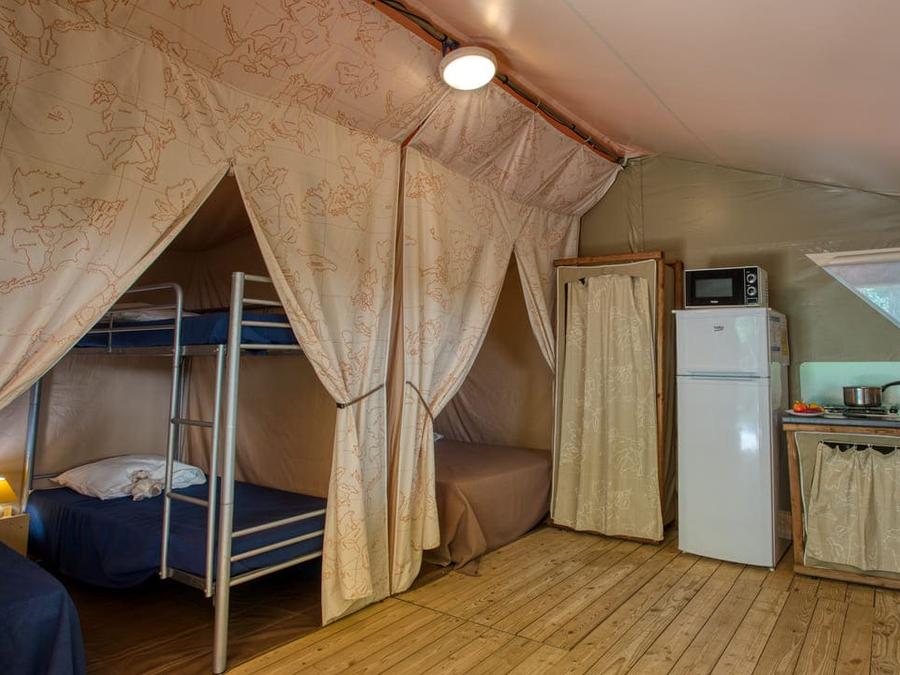 Tente en toile et en bois 5 personnes - LODGE CANADA sans sanitaires 20 m² 3