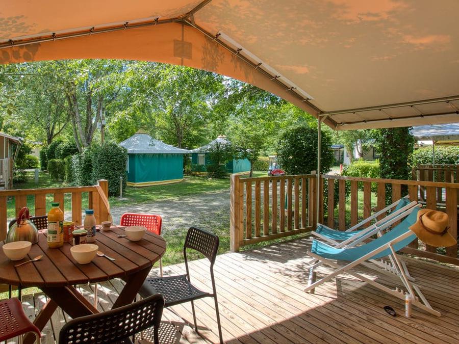 Tente en toile et en bois 5 personnes - LODGE CANADA sans sanitaires 20 m² 2