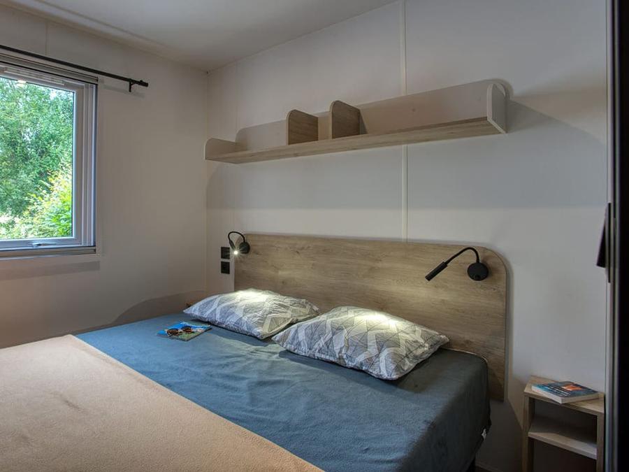 Mobilhome 10 personnes - Tribu 2x26m² - 4 chambres - terrasse semi-couverte 22m² - TV - lave vaisselle 5