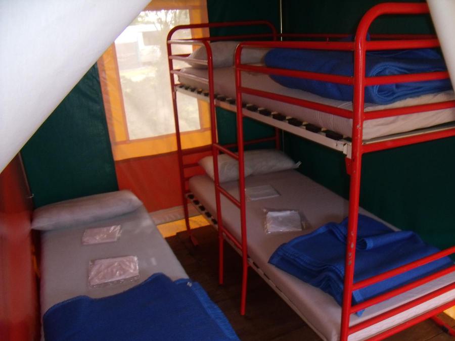 Bungalow toilé 5 personnes - 2 chambres 16m², sans sanitaires 4