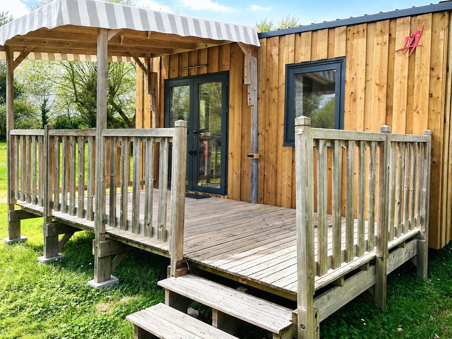 Tente en toile et en bois 4 personnes - Cabane Surfeur (sans salle de bain) 3