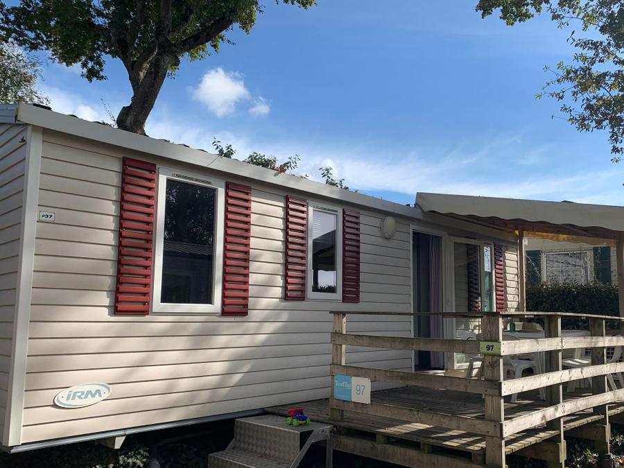 Mobilhome 8 personnes - 3 chambres avec terrasse couverte 0