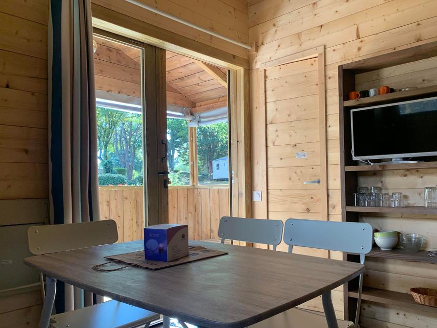 Hébergement 6 personnes - CABANE 3