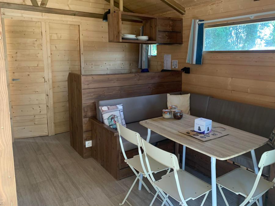 Hébergement 6 personnes - CABANE 2