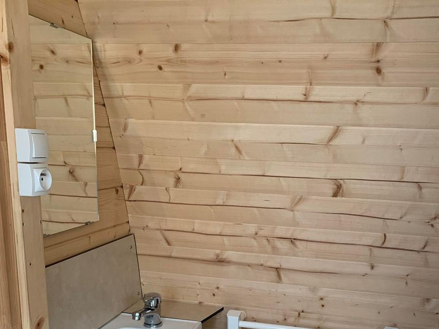Hébergement 2 personnes - Pod 2 pers. - 1 lit double - avec WC et SDB 6