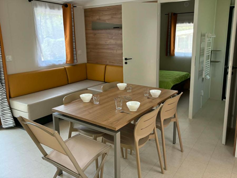 Mobilhome 14 personnes - 5 chambres (+ 1 convertible) - Terrasse couverte 11